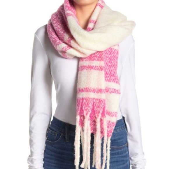 🎀Last One! Free People Plaid Blanket Scarf🎀 - Picture 4 of 4